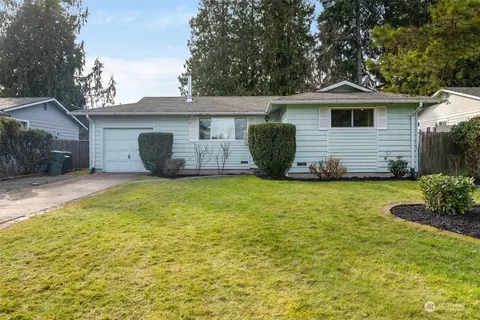 8906 Emerson Pl, Everett, WA 98208