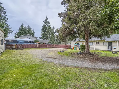 7112 35th St W #7114, University Place, WA 98466