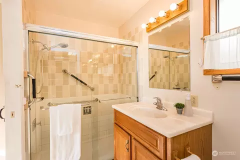 Bath - 126 Hogans Vis, Sequim, WA 98382 photo 3 of 3