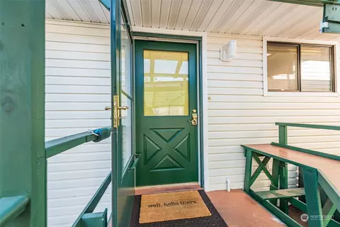 Entry Way - 126 Hogans Vis, Sequim, WA 98382 photo 2 of 2