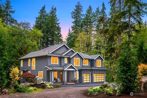 4141 NE Cedar Heights Ln, Bainbridge Island, WA 98110