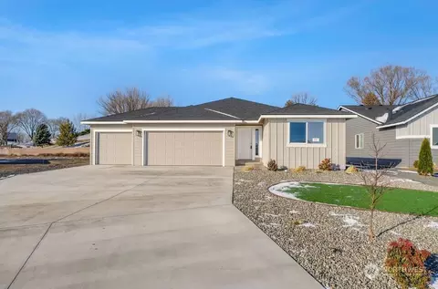 504 N Bufflehead Blvd, Moses Lake, WA 98837