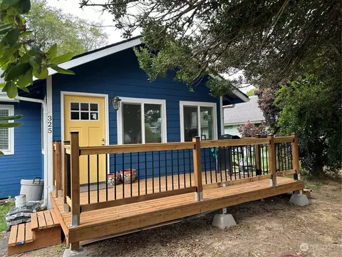 325 E Perry St, Aberdeen, WA 98520