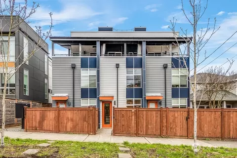 3027 59th Ave SW #B, Seattle, WA 98116