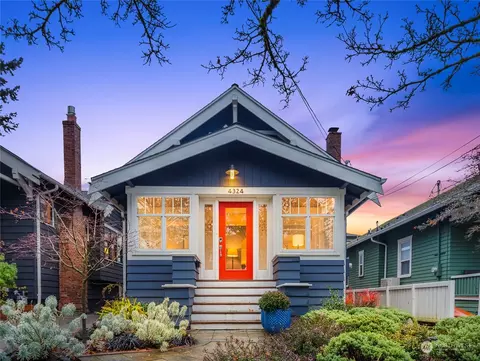 4324 Thackeray Pl NE, Seattle, WA 98105
