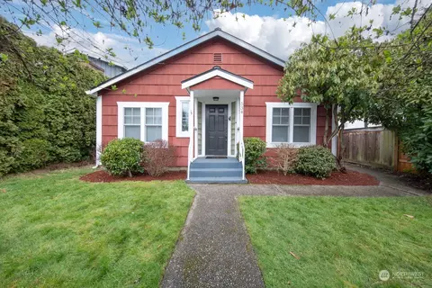 534 N 102nd St, Seattle, WA 98133