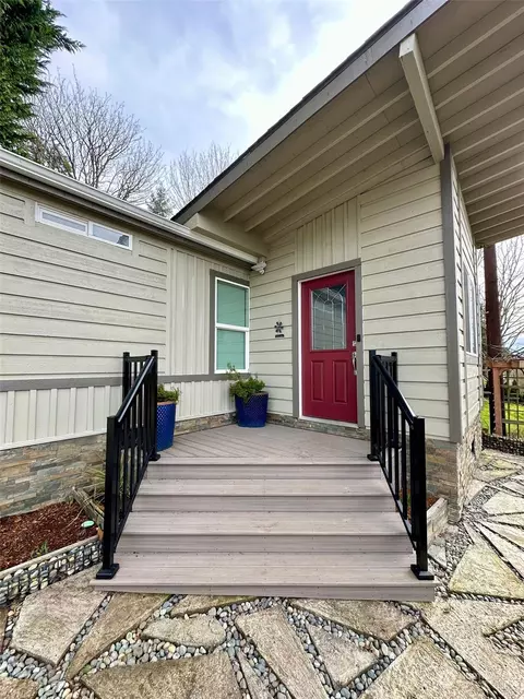 9848 26th Ave SW, Seattle, WA 98106