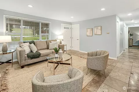 Living - 19012 35th Ave SE, Bothell, WA 98012 photo 5 of 5