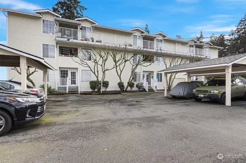 127 SW 154th St #303, Burien, WA 98166