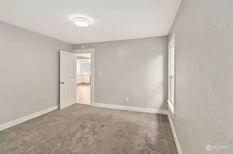 Bedroom - 326 State St #A&B, Sumner, WA 98390 photo 1 of 8