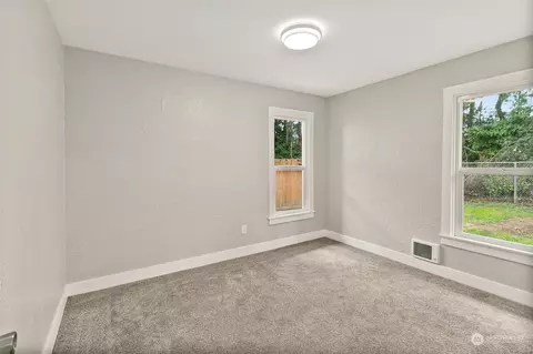 Other - 326 State St #A&B, Sumner, WA 98390 photo 7 of 12