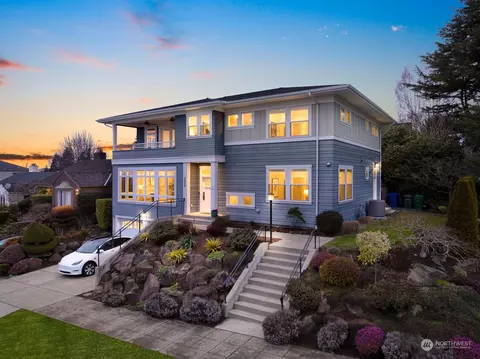 2800 W Garfield St, Seattle, WA 98199