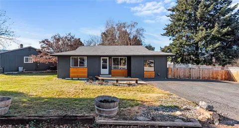 1594 Tedford St SE, East Wenatchee, WA 98802