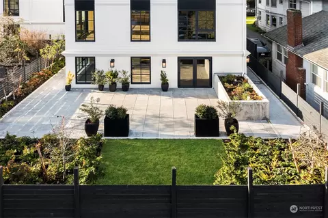 1406 3rd Ave W #102, Seattle, WA 98119