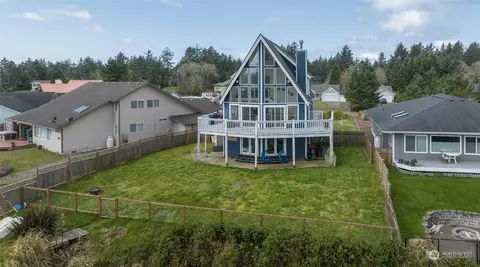 350 Wildwood Ave SE, Ocean Shores, WA 98569