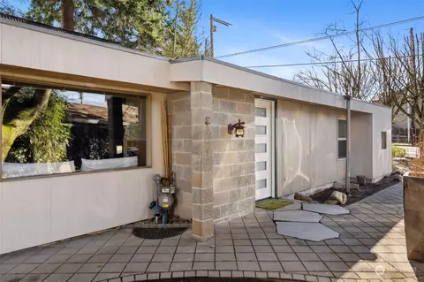 1921 Jefferson Way, Lynnwood, WA 98087