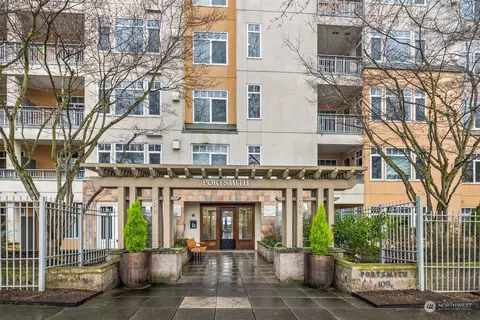 109 2nd St S #522, Kirkland, WA 98033