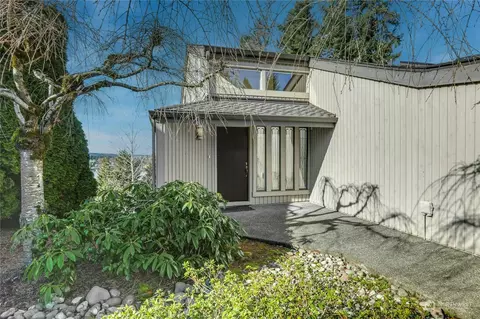 4917 102nd Ln NE, Kirkland, WA 98033