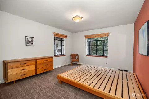 Bedroom - 930 E 28th Ave, Spokane, WA 99203 photo 2 of 2