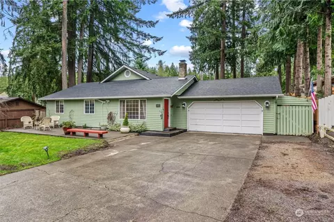 322 Rollingwood Dr, Kelso, WA 98626