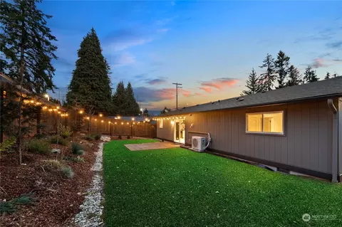Exterior - 11622 35th Ave SE, Everett, WA 98208 photo 6 of 6
