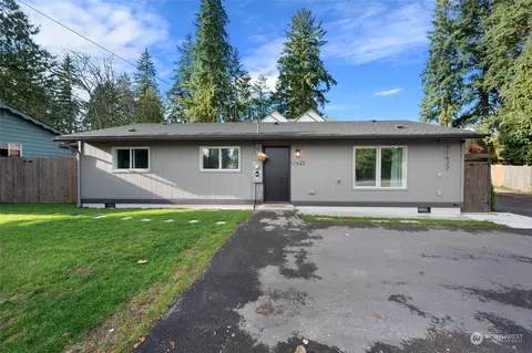 Exterior - 11622 35th Ave SE, Everett, WA 98208 photo 2 of 6