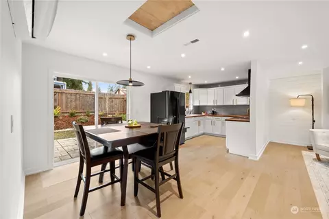 Dining - 11622 35th Ave SE, Everett, WA 98208 photo 1 of 3