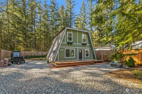 8267 Golden Valley Blvd, Maple Falls, WA 98266