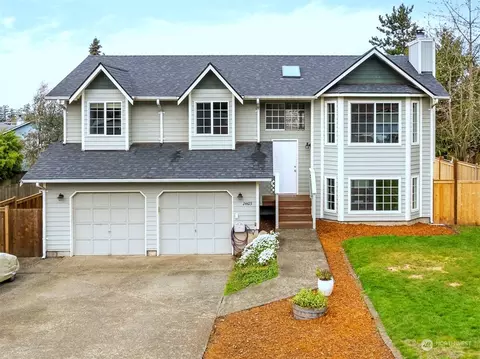 24423 24th Ave S, Des Moines, WA 98198