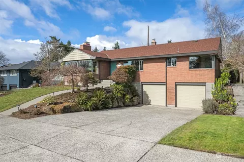 4232 NE 74th St, Seattle, WA 98115