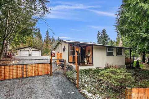 4931 E Lake Bosworth Dr, Snohomish, WA 98290