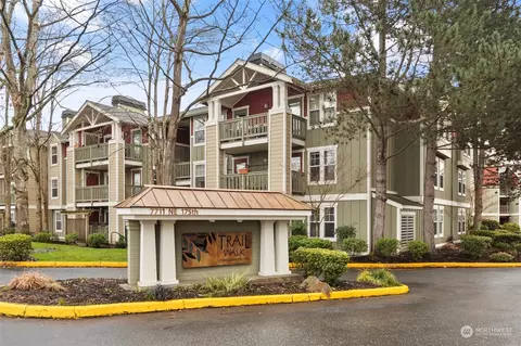 7711 NE 175th St #D 101, Kenmore, WA 98028