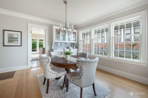 Dining - 2223 Everett Ave E, Seattle, WA 98102 photo 2 of 3