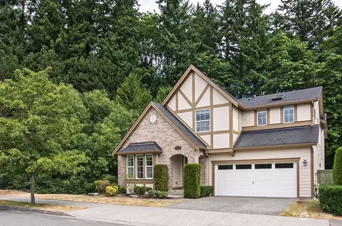 8612 140th Ave SE, Newcastle, WA 98059