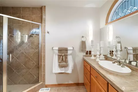 Bath - 15203 145th Avenue Ct E, Orting, WA 98360 photo 5 of 6