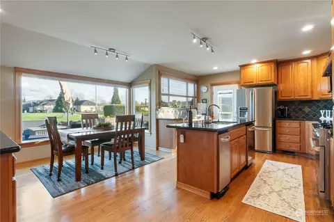 Kitchen - 15203 145th Avenue Ct E, Orting, WA 98360 photo 6 of 7