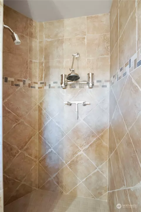 Bath - 15203 145th Avenue Ct E, Orting, WA 98360 photo 6 of 6