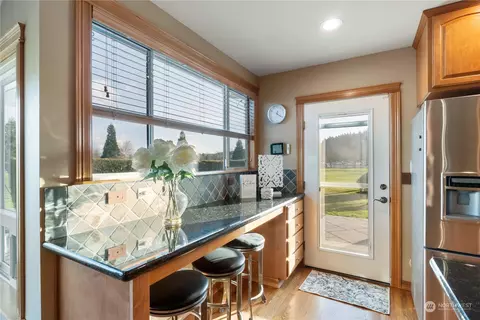 Kitchen - 15203 145th Avenue Ct E, Orting, WA 98360 photo 3 of 7