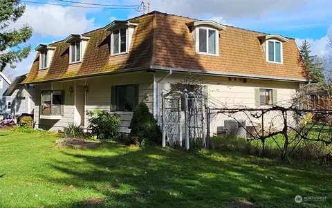 7611 12th Ave E, Tacoma, WA 98404