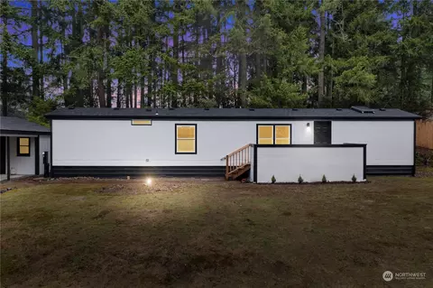 236 Dutterow Rd SE, Olympia, WA 98513