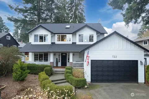 722 N 198th St, Shoreline, WA 98133