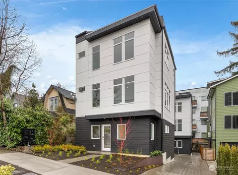 4028 Midvale Ave N, Seattle, WA 98103