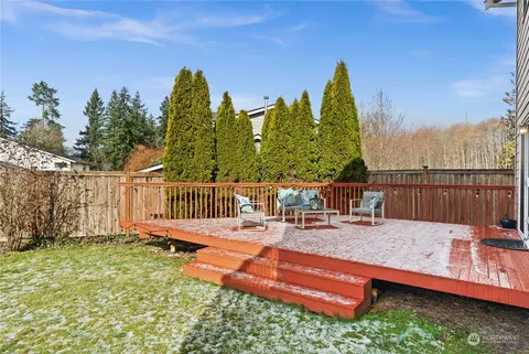 Exterior - 1012 186th St SE, Bothell, WA 98012 photo 8 of 10