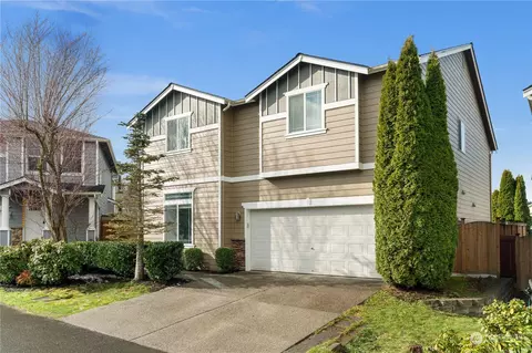 Exterior - 1012 186th St SE, Bothell, WA 98012 photo 3 of 10