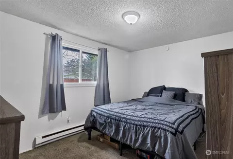 Bedroom - 135 167th St E, Spanaway, WA 98387 photo 2 of 3