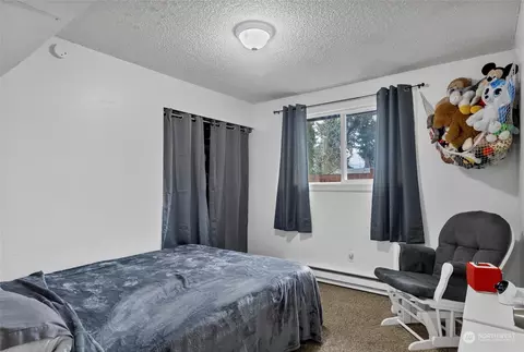 Bedroom - 135 167th St E, Spanaway, WA 98387 photo 1 of 3