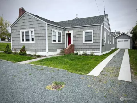 404 NE Haller St, Coupeville, WA 98239