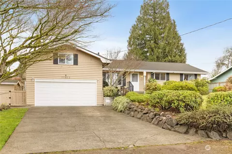 11011 SE 217th St, Kent, WA 98031