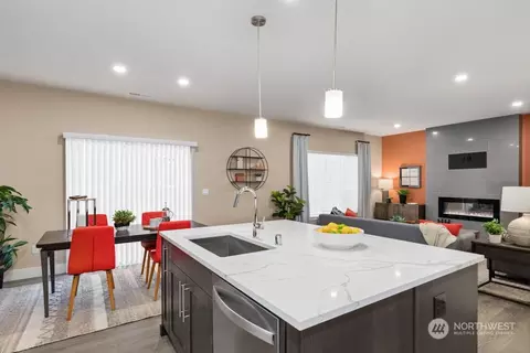Kitchen - 17912 3rd Pl SW, Bothell, WA 98012 photo 6 of 7