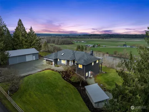 5723 Silvana Terrace Rd, Stanwood, WA 98292
